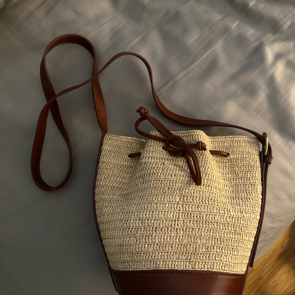 Sézane mini farrow raphia Bucket Bag - Picture 3 of 5